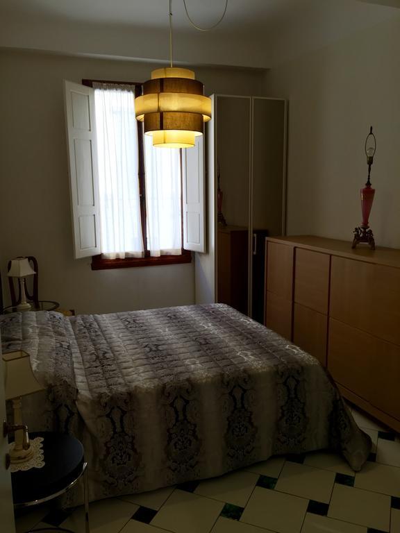 Appartamento Piazza San Marco Firenze Szoba fotó